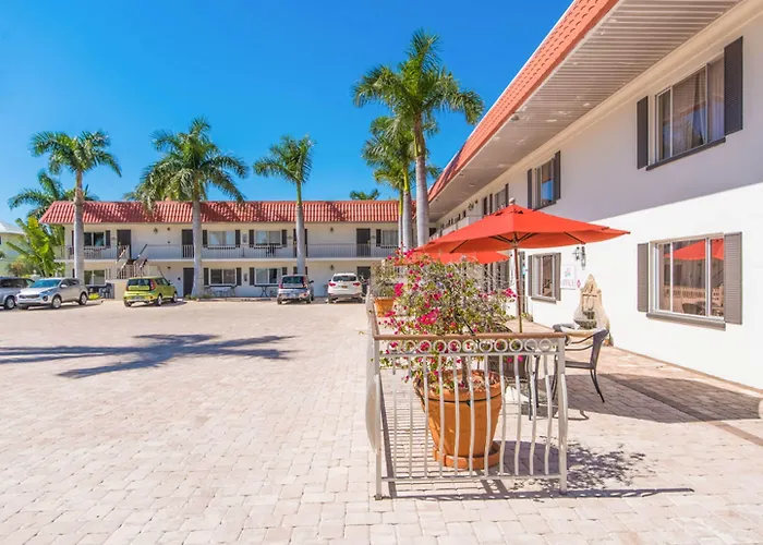 Hibiscus Suites - Sarasota